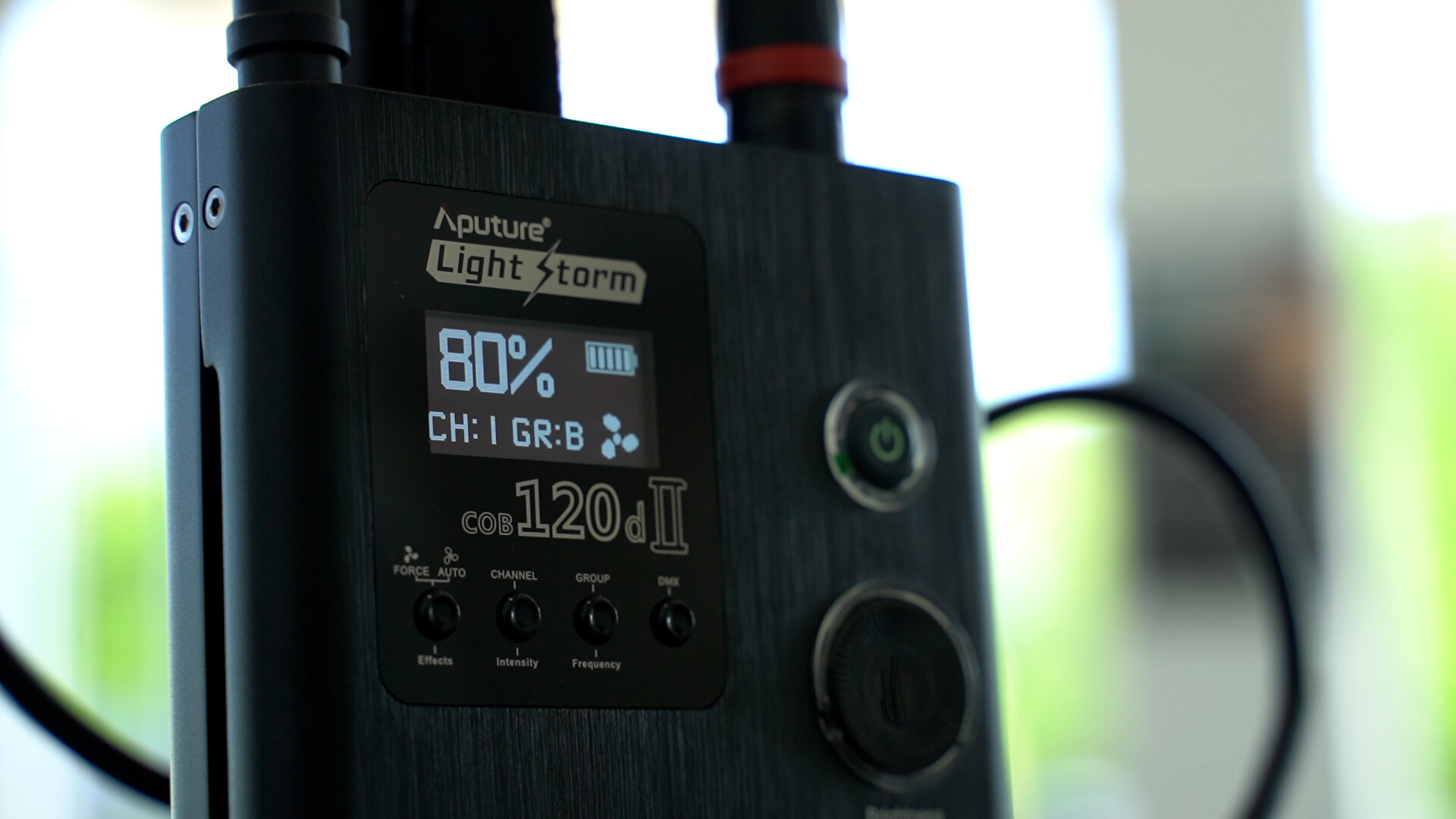 Aputure 120d ii Review - Best Video Lights for Youtube and Aputure 120d ii Review - Best Video Lights for Youtube and
